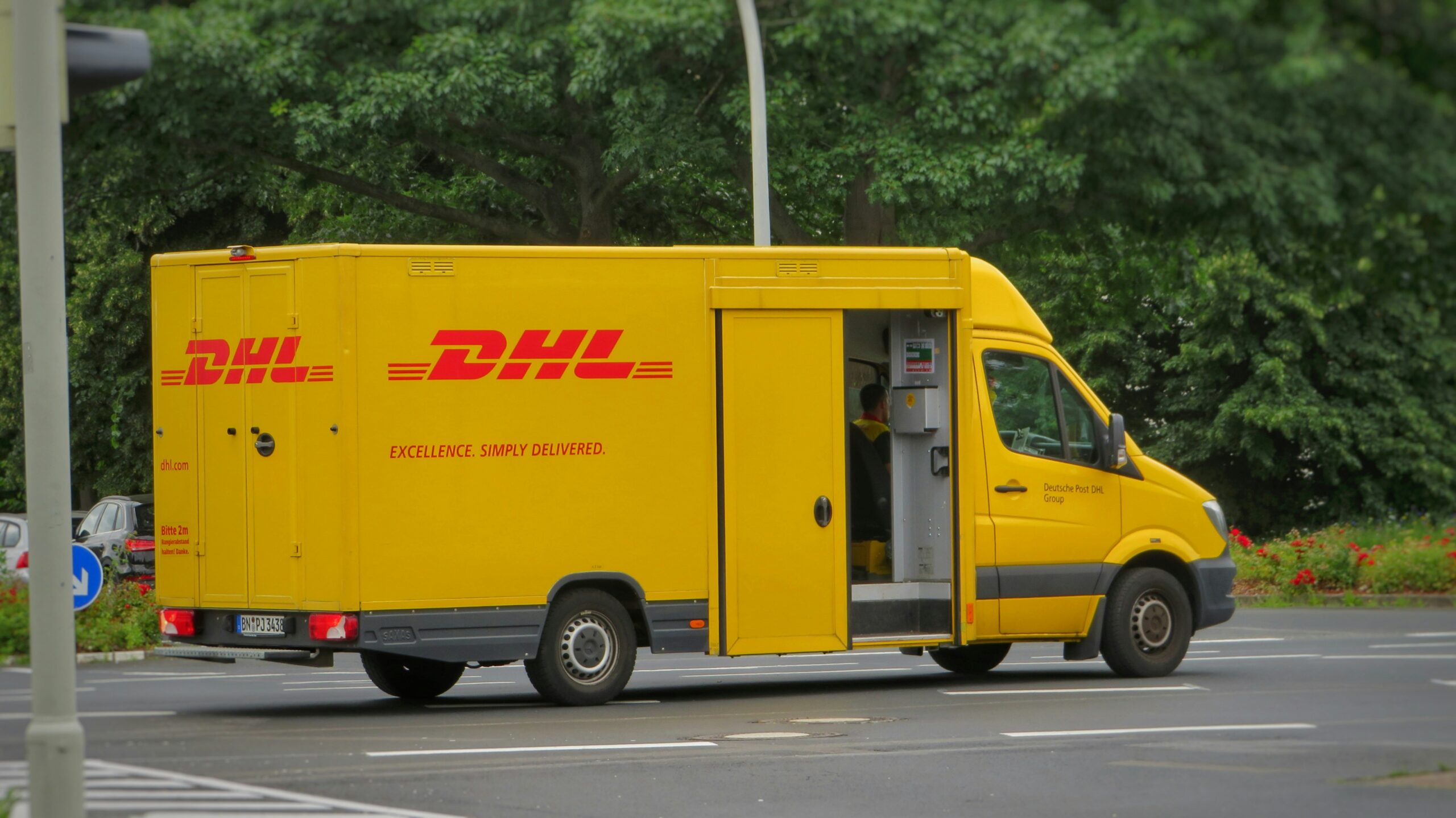 road freight for art and high-value cargo